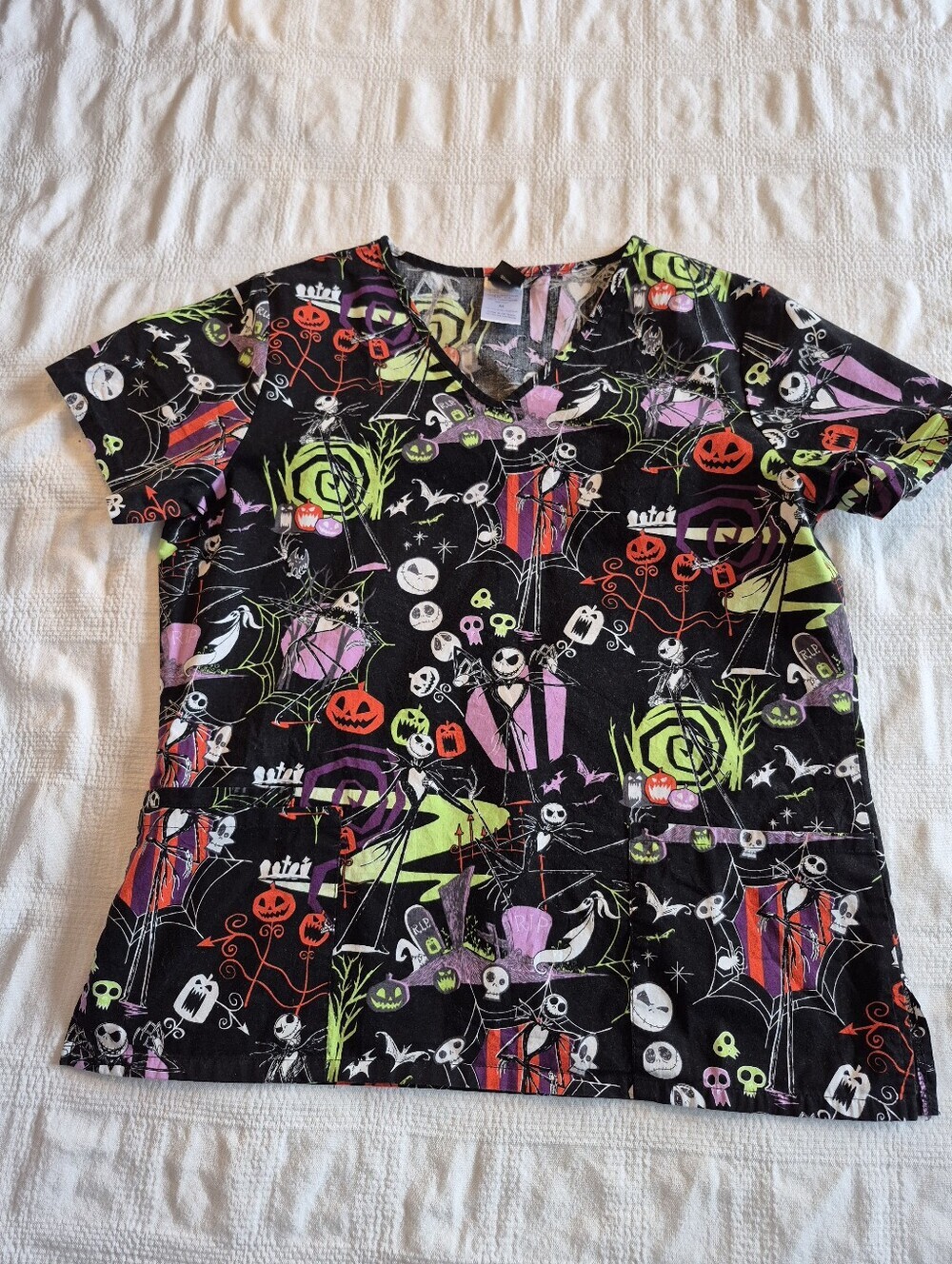 Nightmare Before Christmas women's M Scrub top 100% cotton VGUC